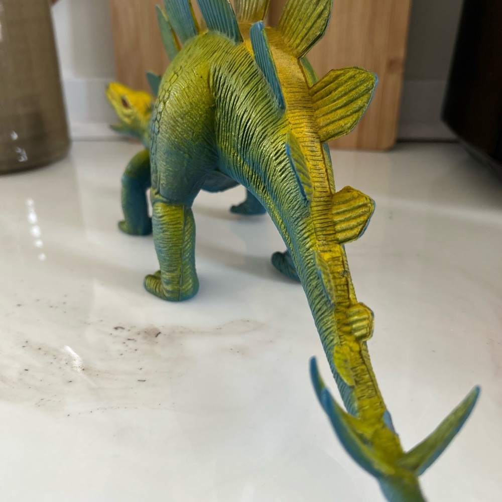 FREE IF YOU MAKE A PURCHUSE OF ONE OF MY LISTINGS
strawberry short cake & dino - Picture 9 of 10